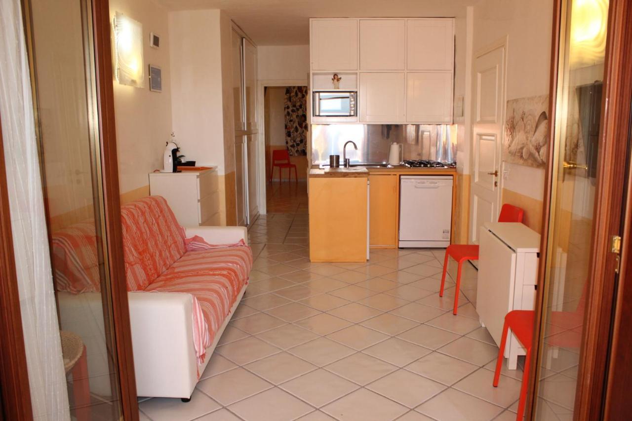 Casa Giorgia Apartment Palau Bagian luar foto